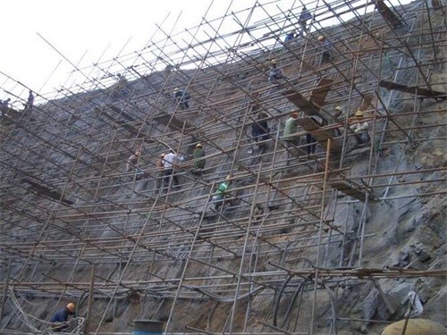 莲湖公路桩基检测